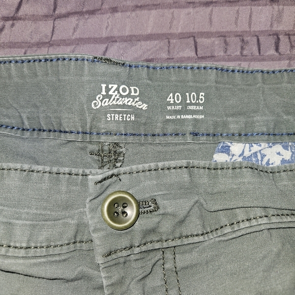 IZOD saltwater stretch mens shorts green khaki cargo style shorts - Picture 6 of 6